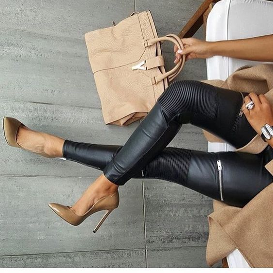 Женская обувь под кожаные брюки и лосины