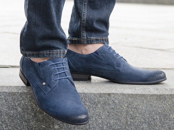 Мужские туфли под джинсы: как выглядеть уместно?