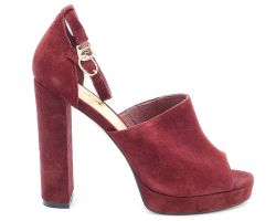 Босоножки на каблуке 5000 5000 - фото