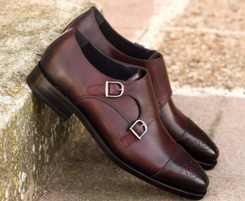 cutaway monk straps